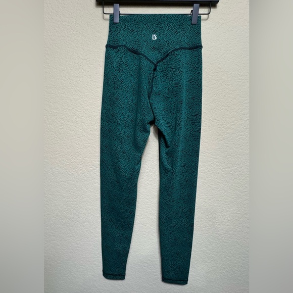 Women’s BuffBunny Evolve Jacquard Legging Size S Poison Ivy Nucleus Green Black - Picture 2 of 9